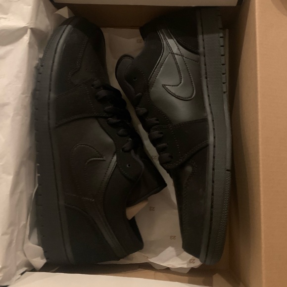 NWT LIMITED EDITION SHOES in box w/ receipts! Open to all offers - Picture 12 of 16